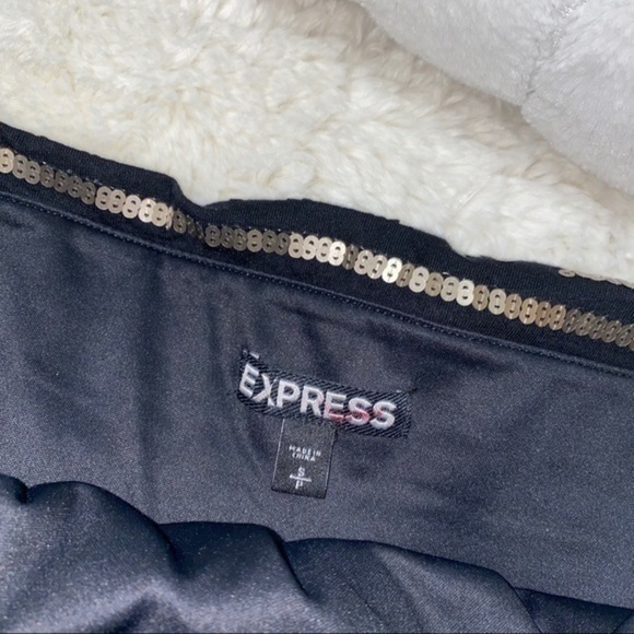 Express gold sequin skirt - Picture 4 of 4